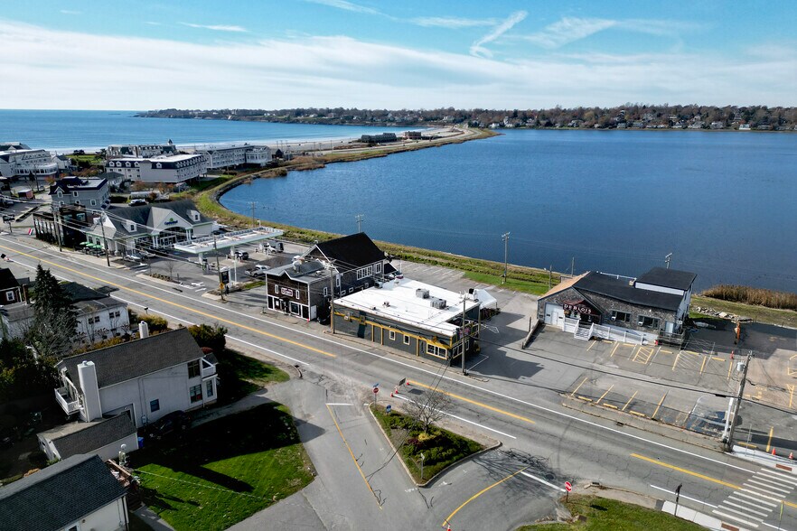 More Photos Of 116-124 Aquidneck Ave, Middletown General Retail For Sale