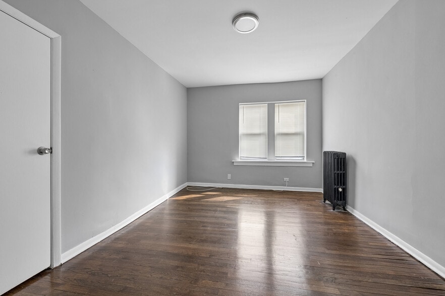 More Photos Of 7655-7657 S Coles Ave, Chicago Apartments For Sale