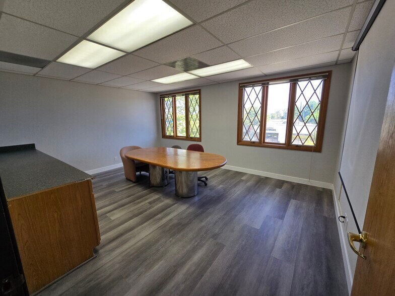 More Photos Of 3871 E Colorado Blvd, Pasadena Office For Lease