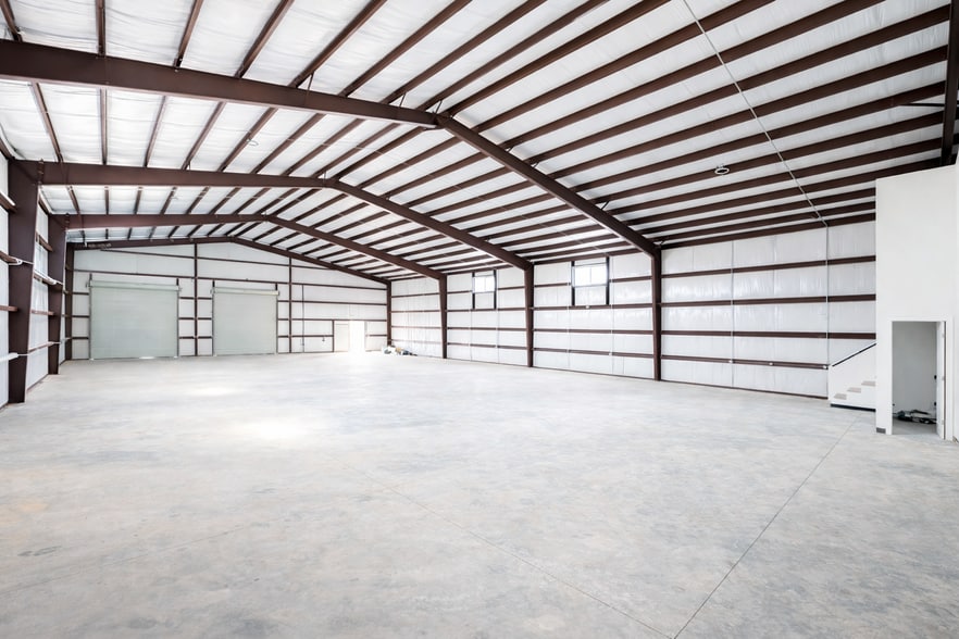 More Photos Of 810 Honea Egypt Rd., Magnolia Flex For Lease