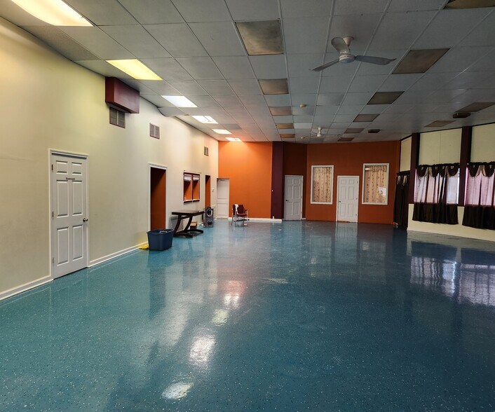 More Photos Of 1709 E 38th St, Indianapolis Lodge Meeting Hall For Sale