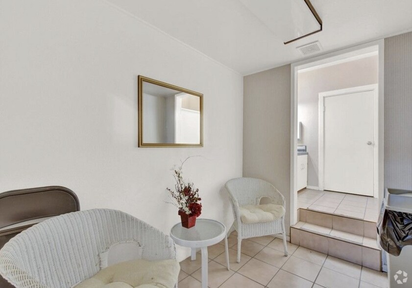 More Photos Of 618 4th St, Corning Office For Sale