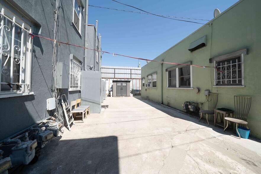 More Photos Of 3714 Pico Blvd, Los Angeles Apartments For Sale