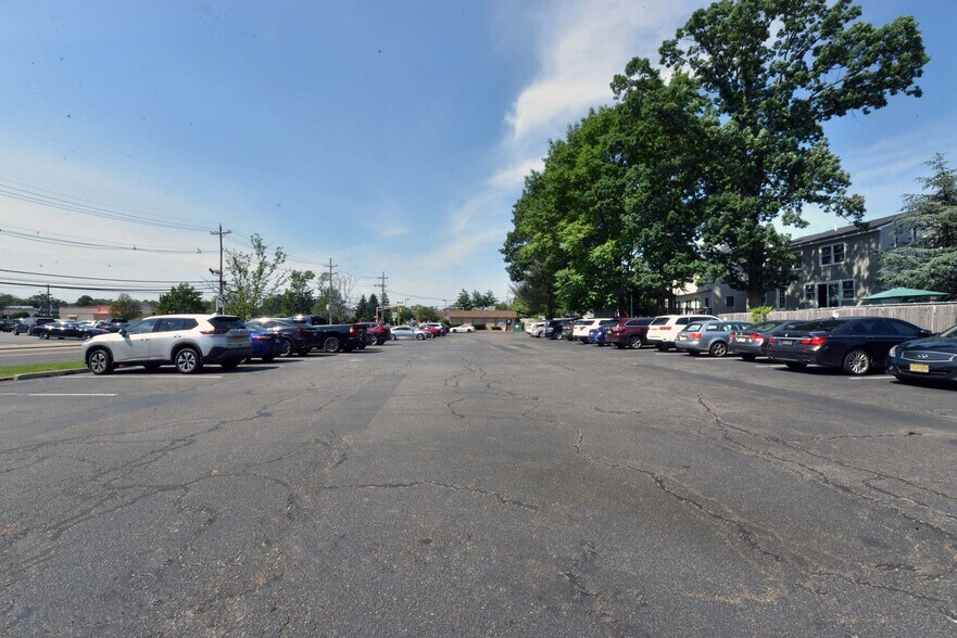 More Photos Of 289 Market St, Saddle Brook Office For Sale