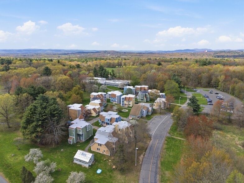 More Photos Of 893 West St, Amherst Schools For Sale