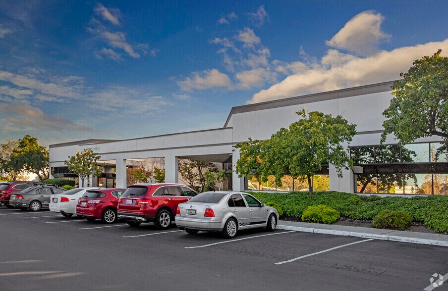 More Photos Of 3501-3521 Leonard Ct, Santa Clara Manufacturing For Lease