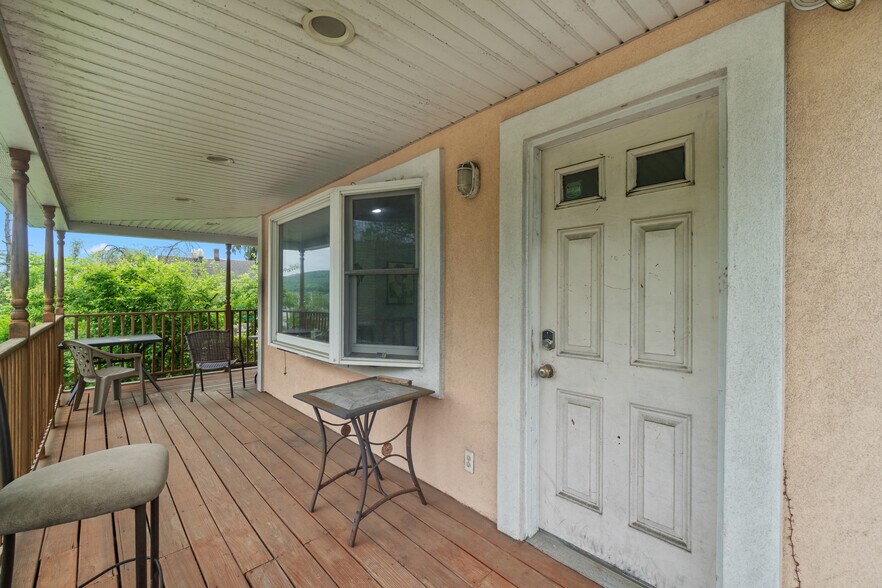 More Photos Of 137 Rutherford Ave, Franklin General Retail For Lease