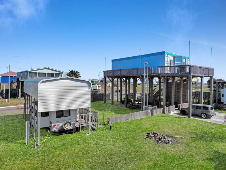 More Photos Of 1067 Seagull St, Gilchrist Land For Sale