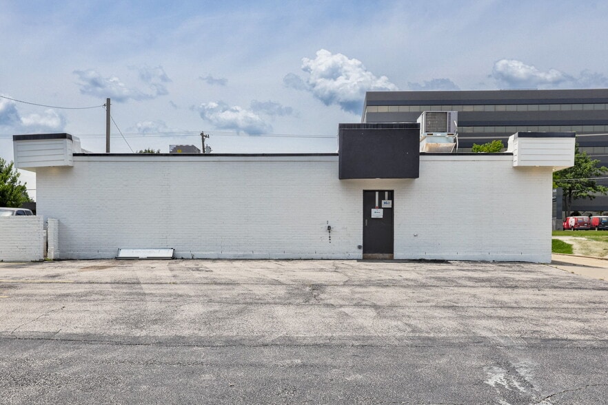 More Photos Of 6500 N Meridian Ave, Oklahoma City Medical For Sale