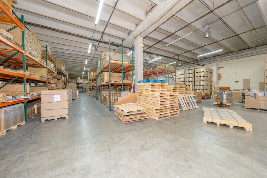 More Photos Of 4000 N 28th Ter, Hollywood Warehouse For Lease