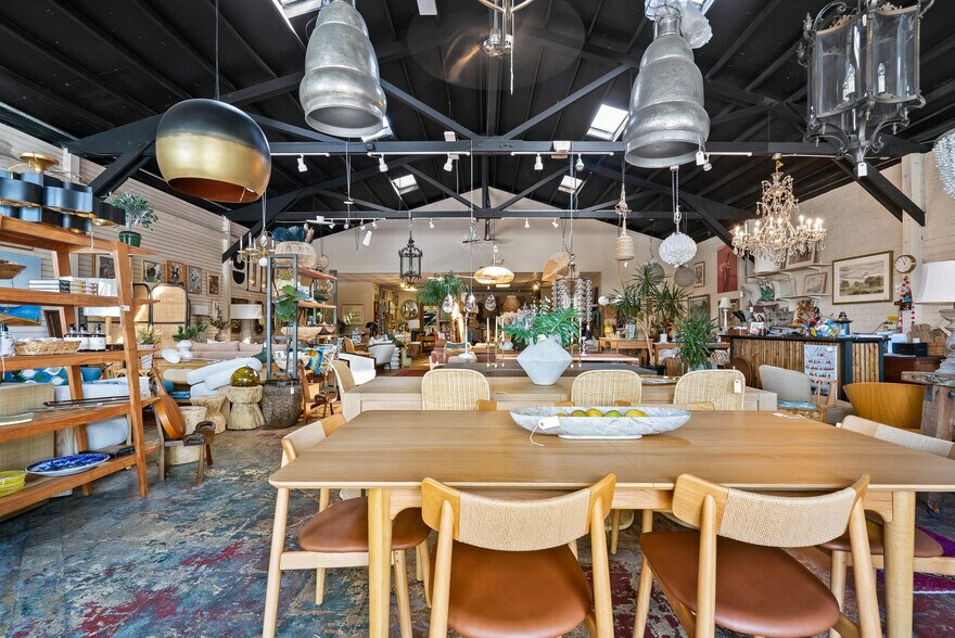 More Photos Of 1521 Commercial Way, Santa Cruz Medical For Sale