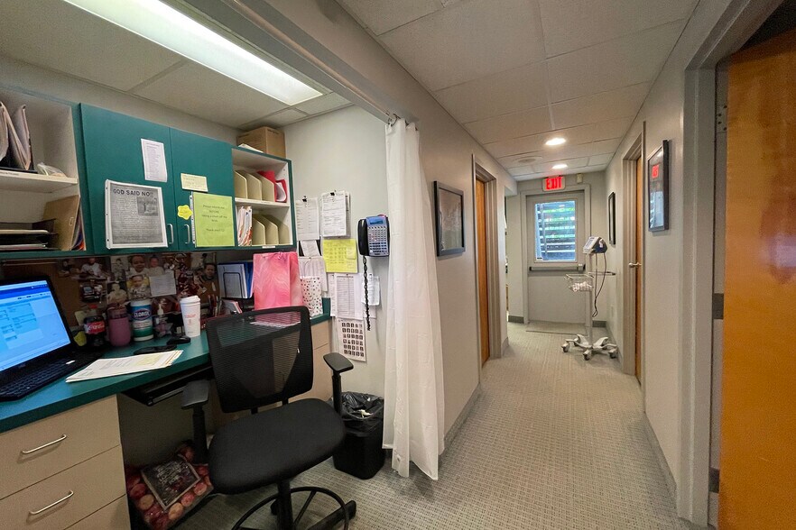 More Photos Of 12 Elmcrest Ter, Norwalk Office For Sale