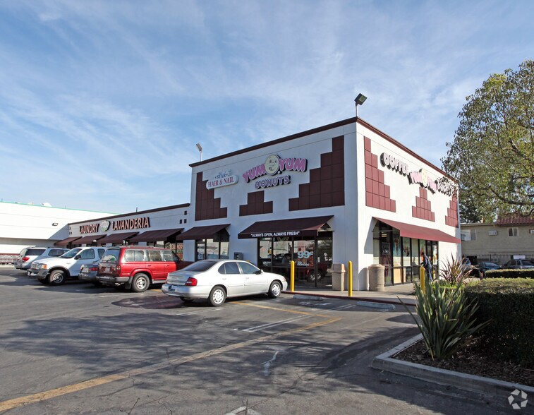 More Photos Of 6800-6846 De Soto Ave, Canoga Park Unknown For Lease