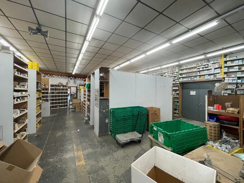 More Photos Of 18660 15 Mile Rd, Fraser Warehouse For Sale
