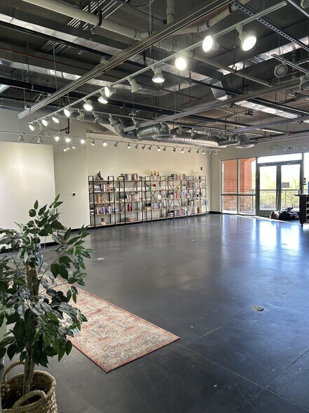 More Photos Of 12625 N Saguaro Blvd, Fountain Hills Storefront Retail Office For Sale