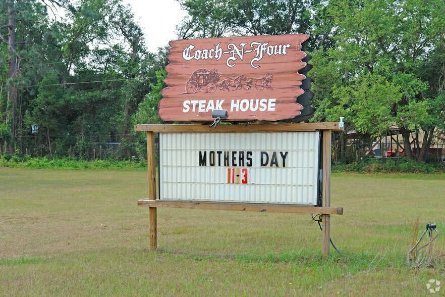 More Photos Of 7445 Pine Forest Rd, Pensacola Restaurant For Sale