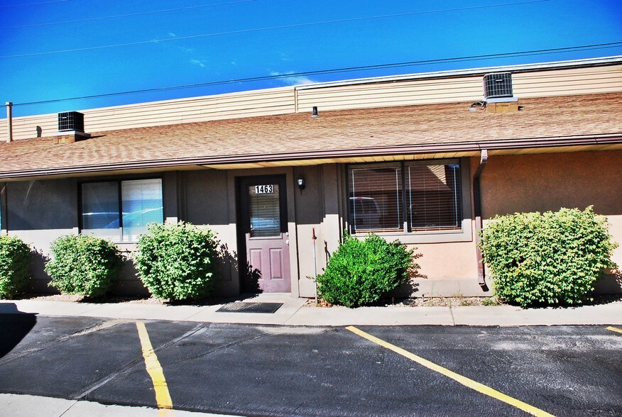 More Photos Of 1455-1463 W Center St, Orem Showroom For Lease