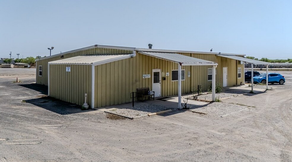 More Photos Of 255 Loop 517, Carrizo Springs Flex For Sale