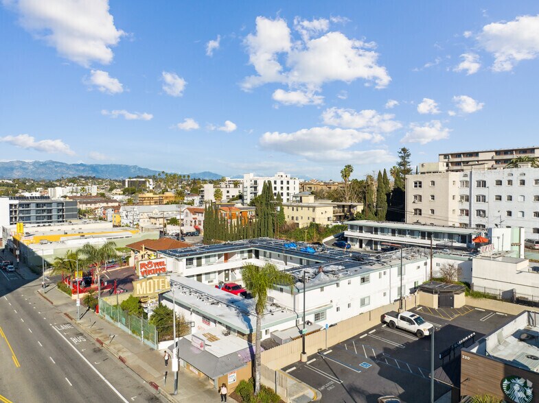 More Photos Of 2025 W 3rd St, Los Angeles Hotel For Lease