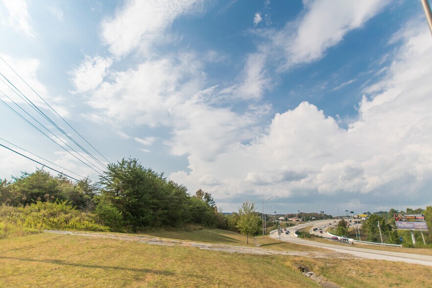 More Photos Of N Main St @ Crossroads Drive, Crossville Land For Sale