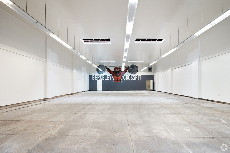 More Photos Of 2009 San Pablo Ave, Berkeley Freestanding For Lease