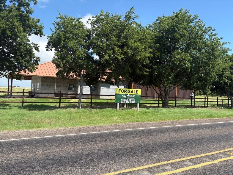More Photos Of 16100 S Highway 77, Italy Land For Sale