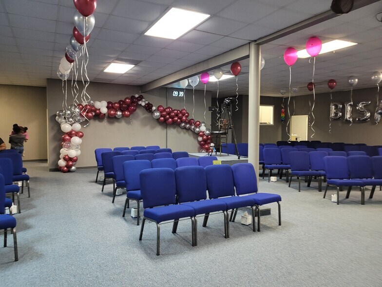 More Photos Of 4751 Selinsky Rd, Houston Religious Facility For Sale