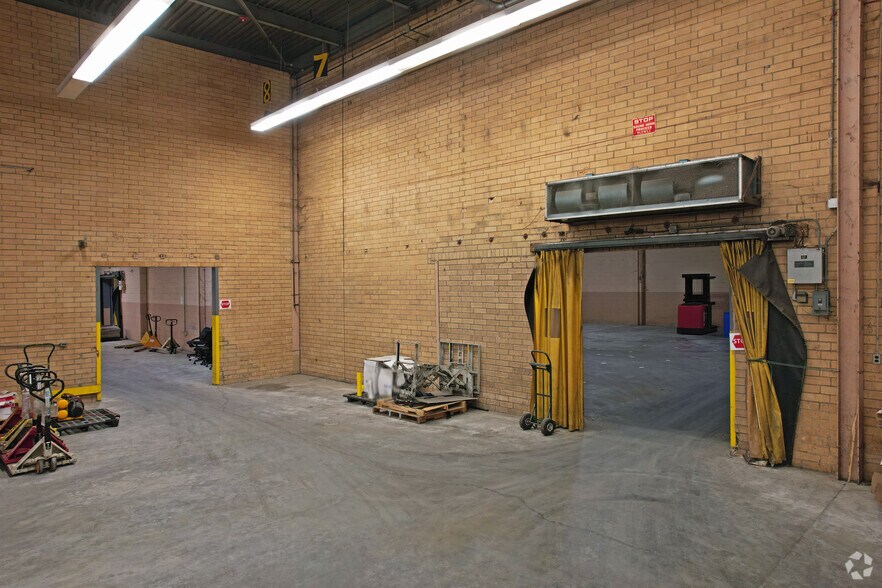 More Photos Of 572 S New St, Eden Distribution For Lease