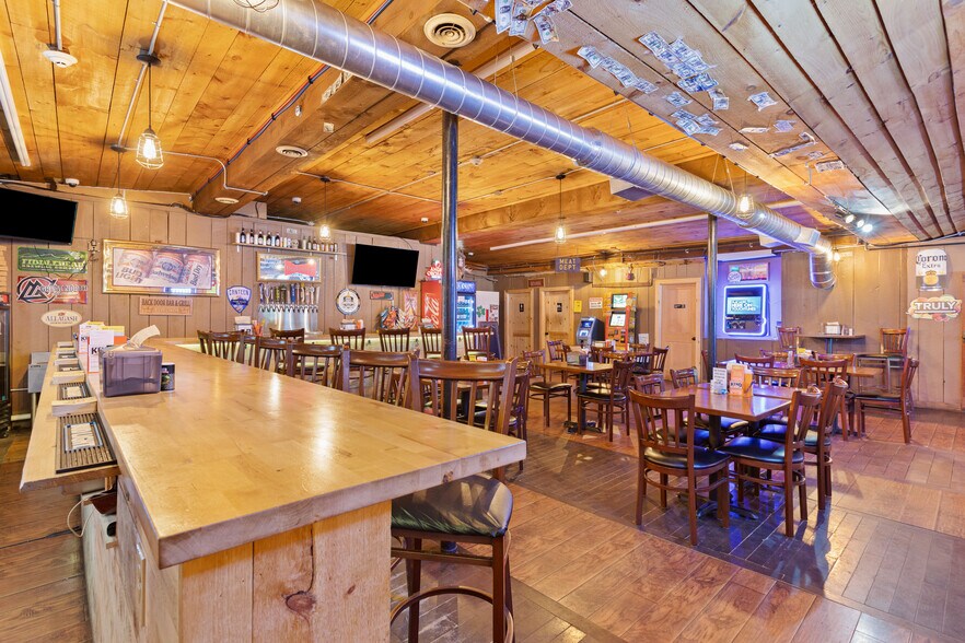 More Photos Of 107 Maple St, Barnstead Restaurant For Sale