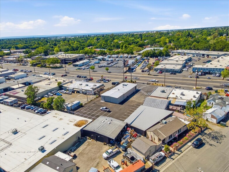 More Photos Of 4554 Auburn Blvd, Sacramento Auto Dealership For Sale