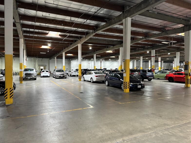 More Photos Of 12910 Mulberry Dr, Whittier Distribution For Lease