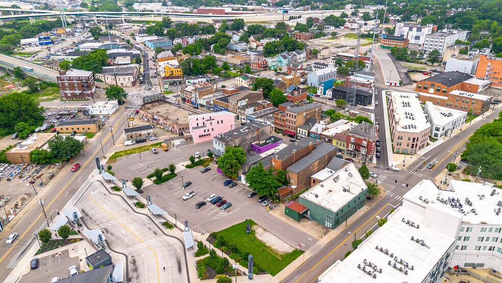 More Photos Of 4034 Hamilton Ave, Cincinnati Storefront Retail Office For Sale