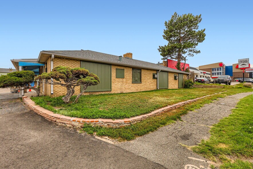More Photos Of 9600 W Colfax Ave, Lakewood Hotel For Sale
