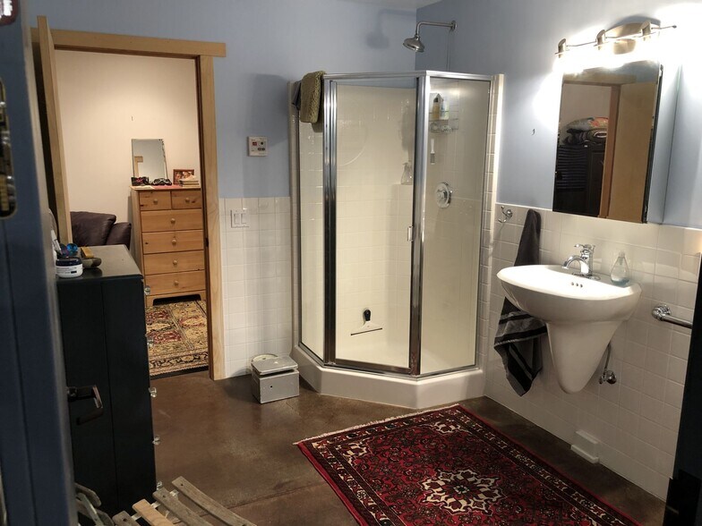 More Photos Of 3212 Mt Pinos Way, Frazier Park Light Manufacturing For Sale