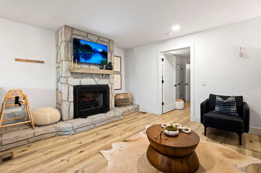 More Photos Of 4155 Dollys Dr, Sevierville Specialty For Sale