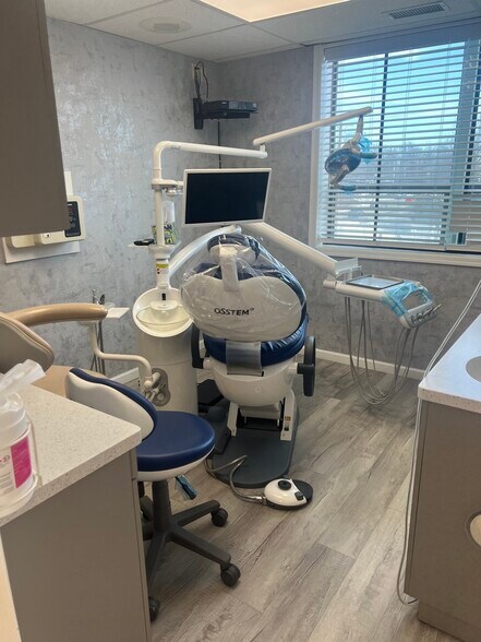 More Photos Of 49 Ridgedale Ave, East Hanover Office For Sale