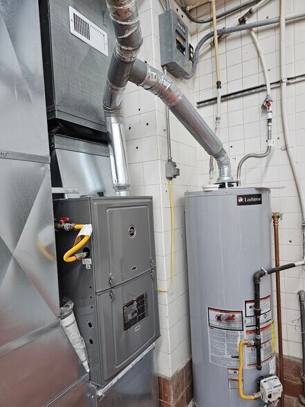 More Photos Of 4600 13th St, Great Falls Light Distribution For Lease