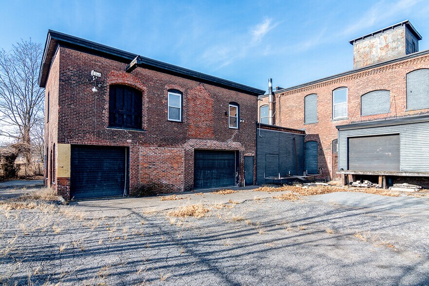 More Photos Of 248 Pine St, Pawtucket Warehouse For Sale