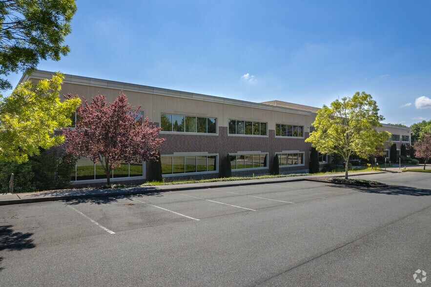 More Photos Of 16201 25th Ave W, Lynnwood Office For Sale