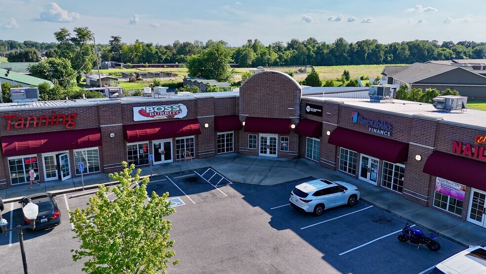 More Photos Of 3201-3211 Olivet Church Rd, Paducah Storefront For Lease