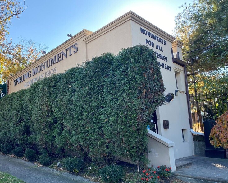 More Photos Of 130-30 Horace Harding expy, Flushing Office For Sale