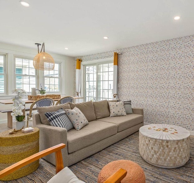 More Photos Of 20 Shore Rd, Ogunquit Storefront Retail Office For Sale