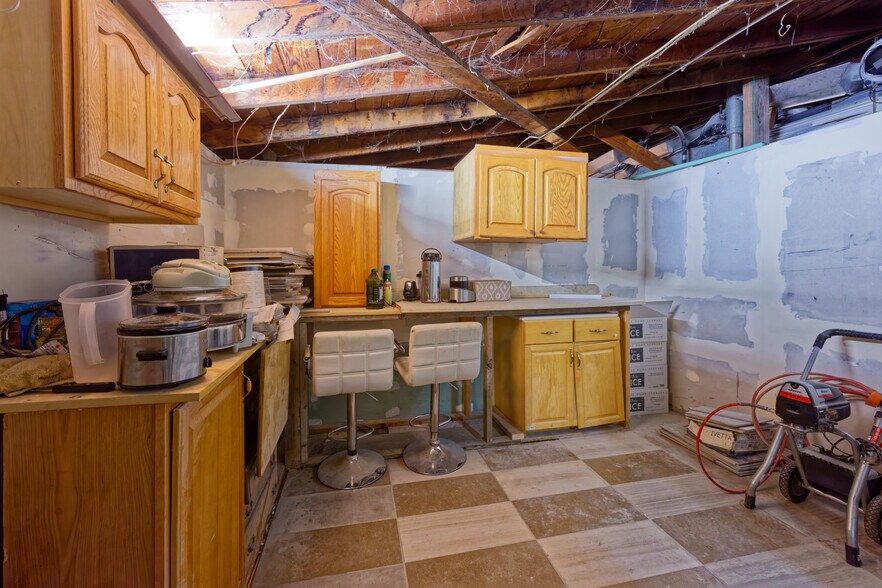 More Photos Of 112 Main St, Elma Flex For Sale