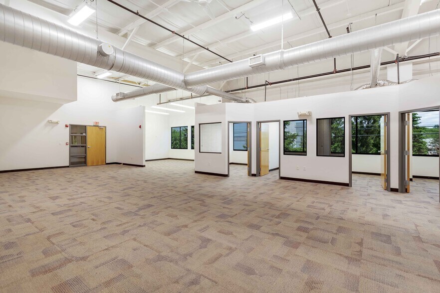 More Photos Of 230 North St, Danvers Medical For Lease