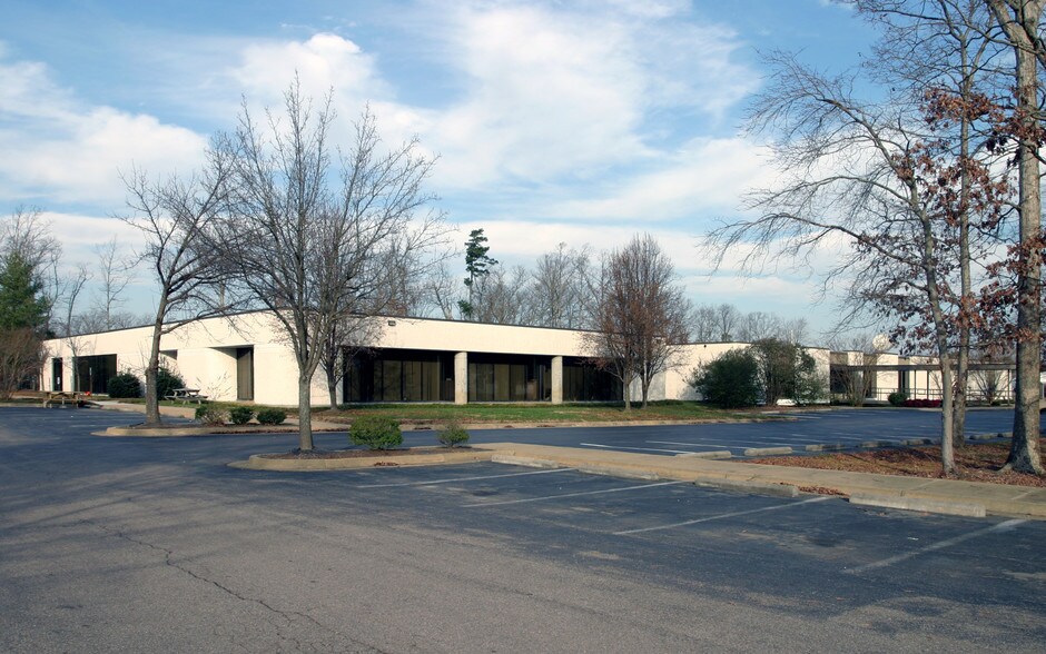 Primary Photo Of 8149 Walnut Grove Rd, Mechanicsville Office For Sale