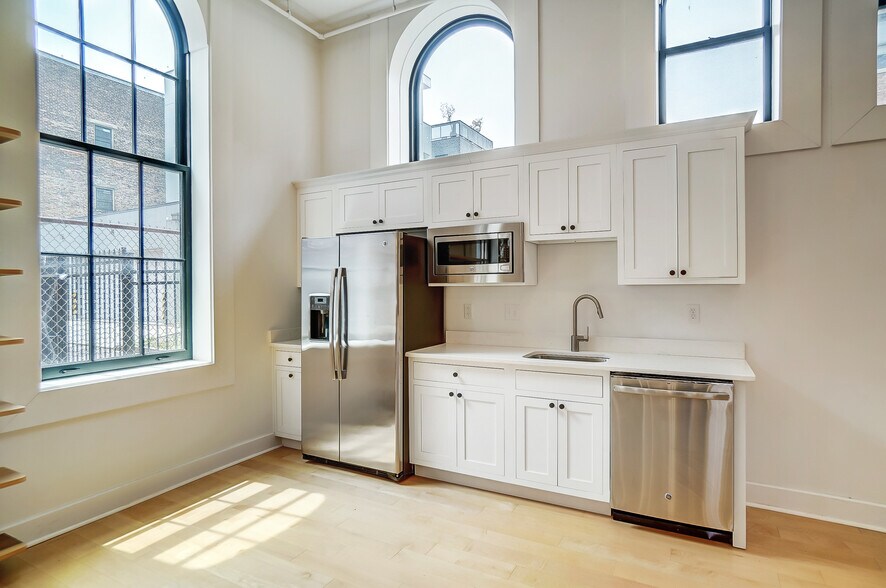 More Photos Of 1523 Republic St, Cincinnati Office Residential For Sale