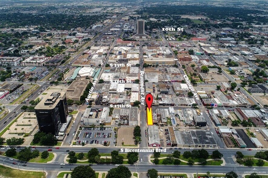 More Photos Of 200 S 17th St, McAllen Bar For Sale