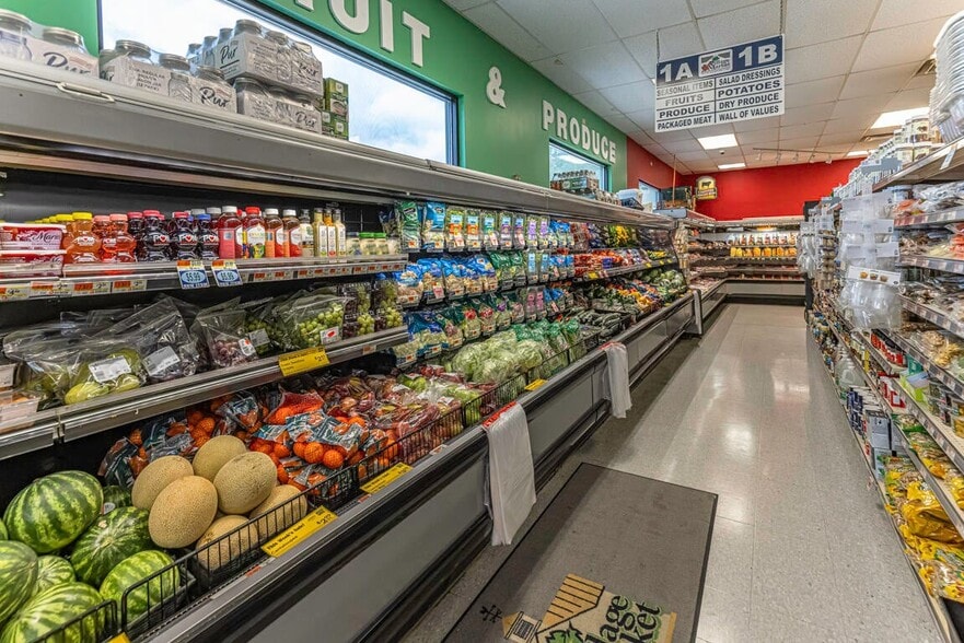 More Photos Of 95 Main St, Fairfield Supermarket For Sale