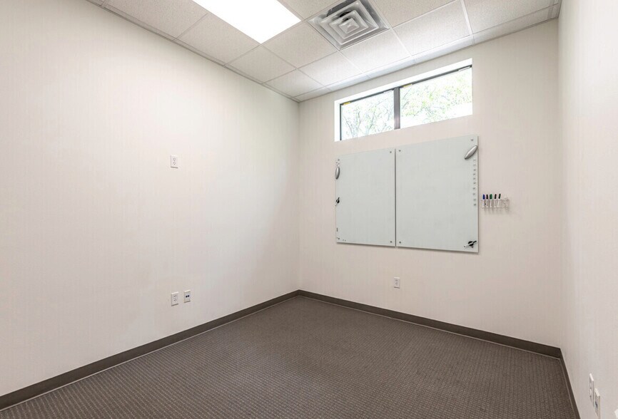 More Photos Of 3348 Peden Rd, Fort Worth Coworking Space