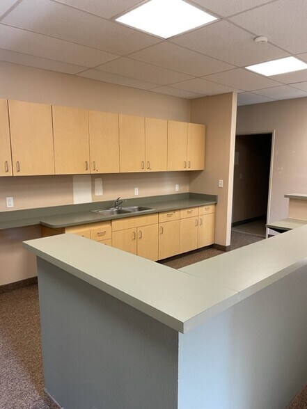 More Photos Of 412 W John St, Carson City Medical For Sale